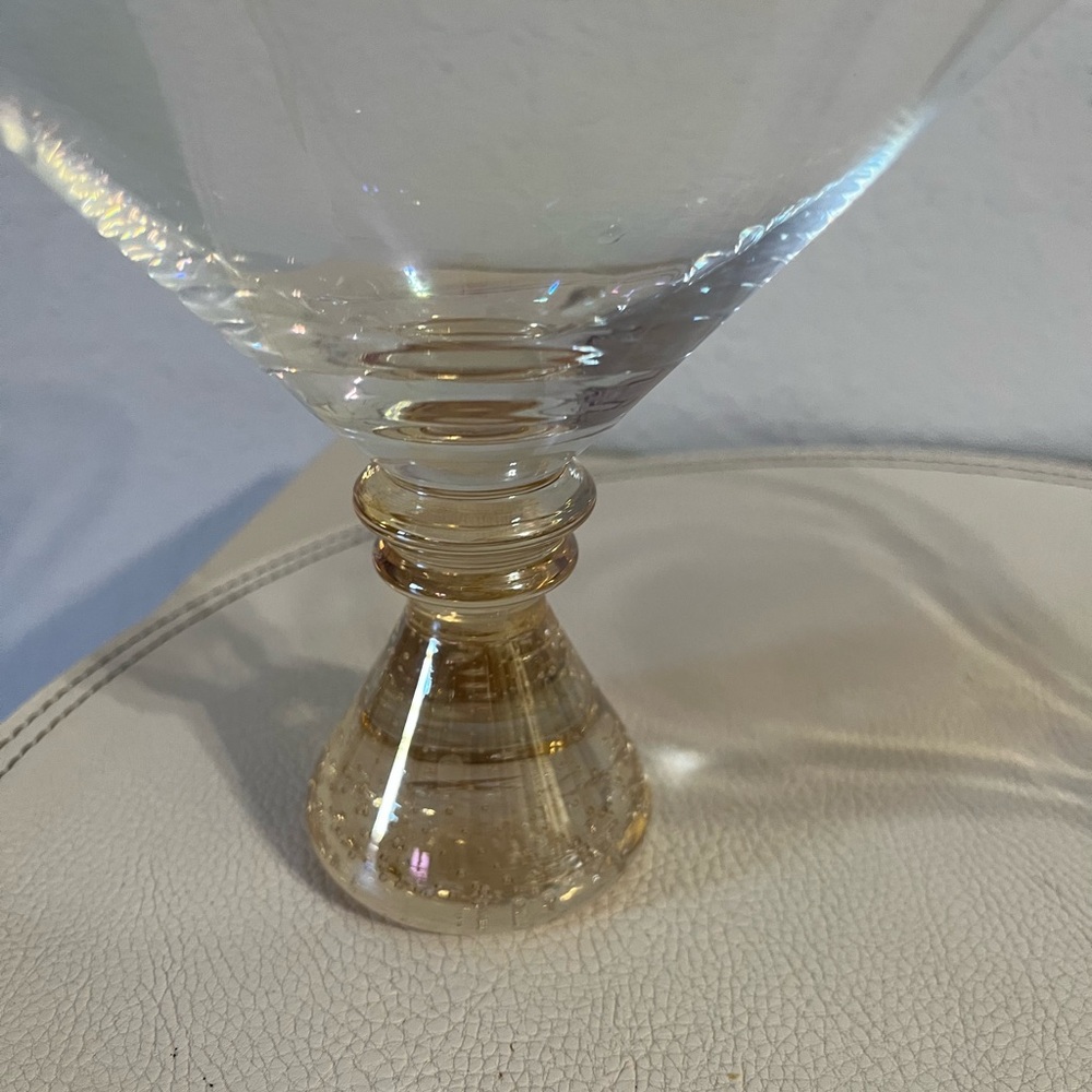 Elegant Glass Martini Glasses with bubble bases - Picture 4 of 8